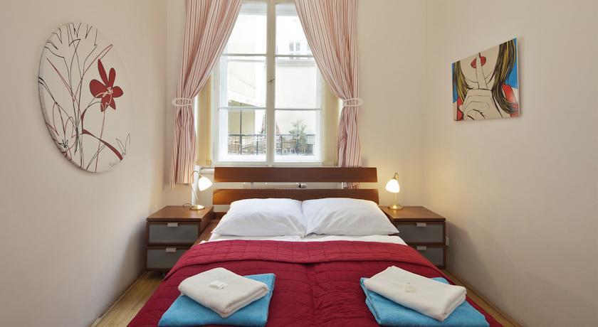 Picasso Apartments Прага Экстерьер фото
