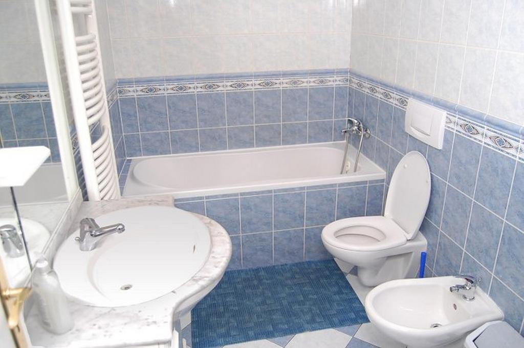 Picasso Apartments Прага Экстерьер фото