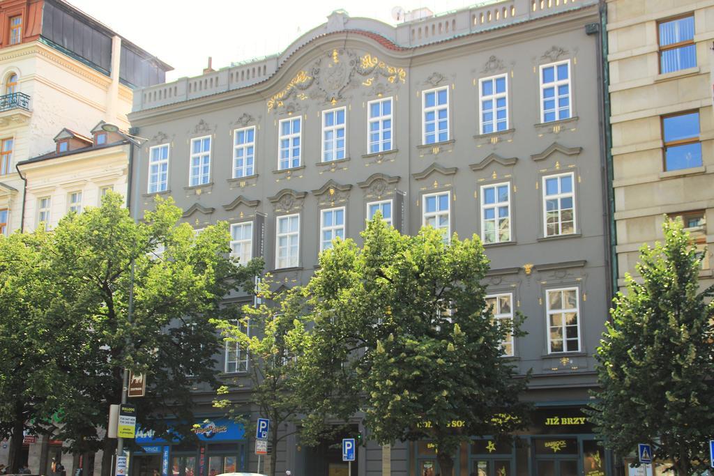 Picasso Apartments Прага Экстерьер фото
