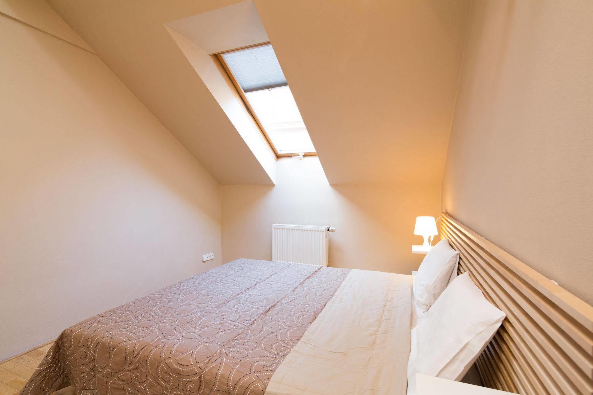 Picasso Apartments Прага Экстерьер фото