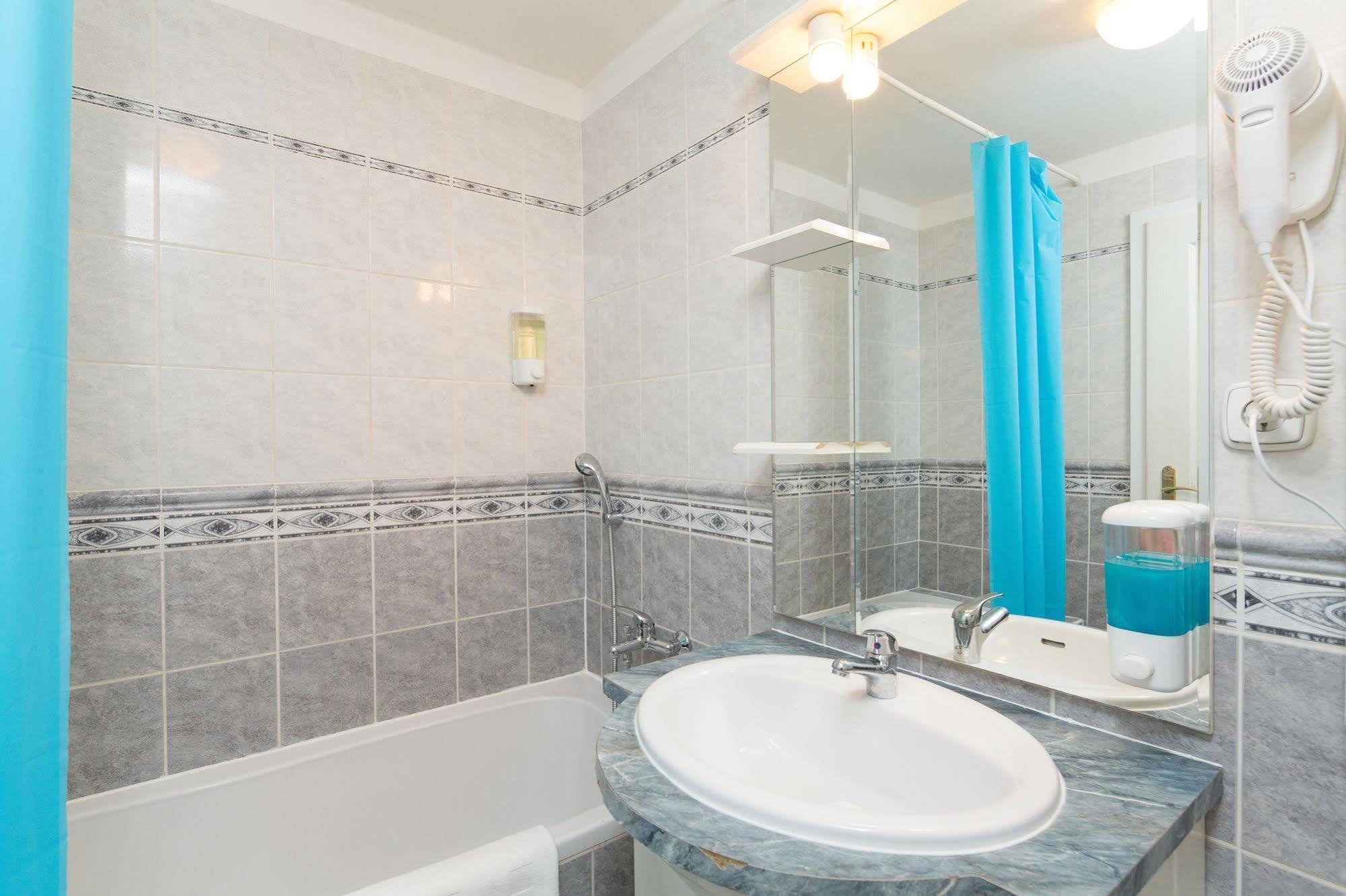 Picasso Apartments Прага Экстерьер фото